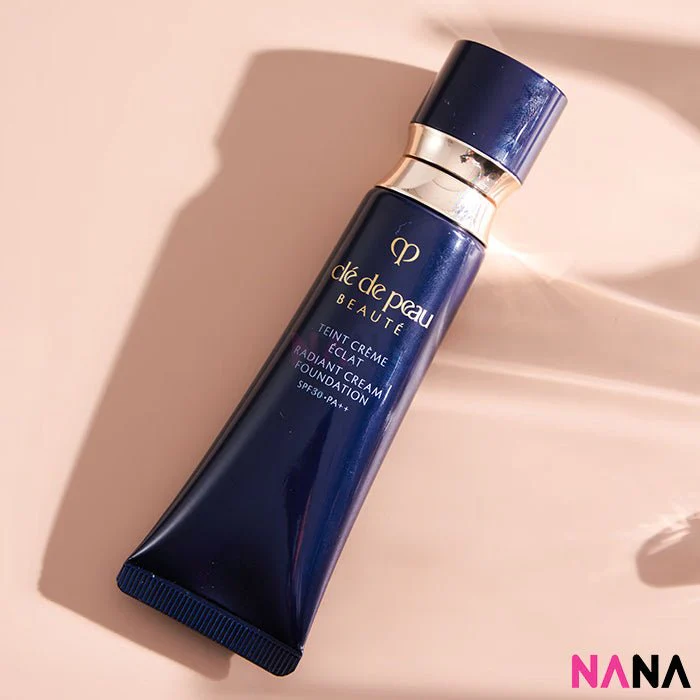 Cle De Peau Radiant Cream Foundation SPF30/PA+++ #O10 21ml - Image 2