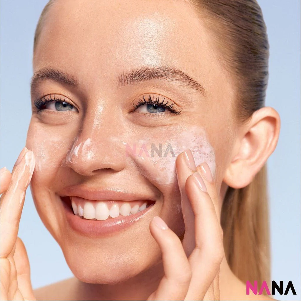 Laneige Water Bank Gentle Gel Cleanser 250ml - Image 5