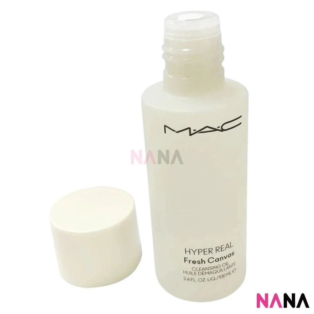 M.A.C Hyper Real Fresh Canvas Cleansing Oil  Sample Pack (100ml x 2/4) - Image 3