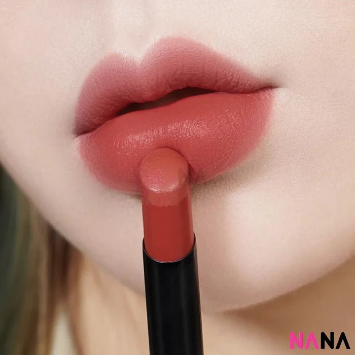 MAC Powder Kiss Velvet Blur Slim Stick - #893 SWEET CINNAMON 2g - Image 4